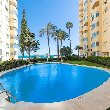 Seaview Marine Port With Pools Apartament