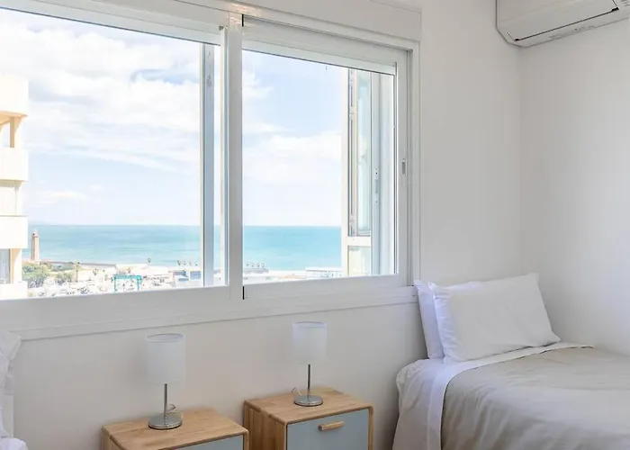 Seaview Marine Port With Pools *