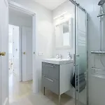 Seaview Marine Port With Pools Apartment