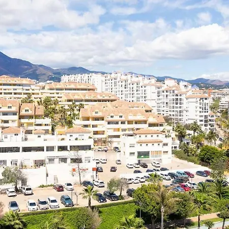 Apartmán Seaview Marine Port With Pools